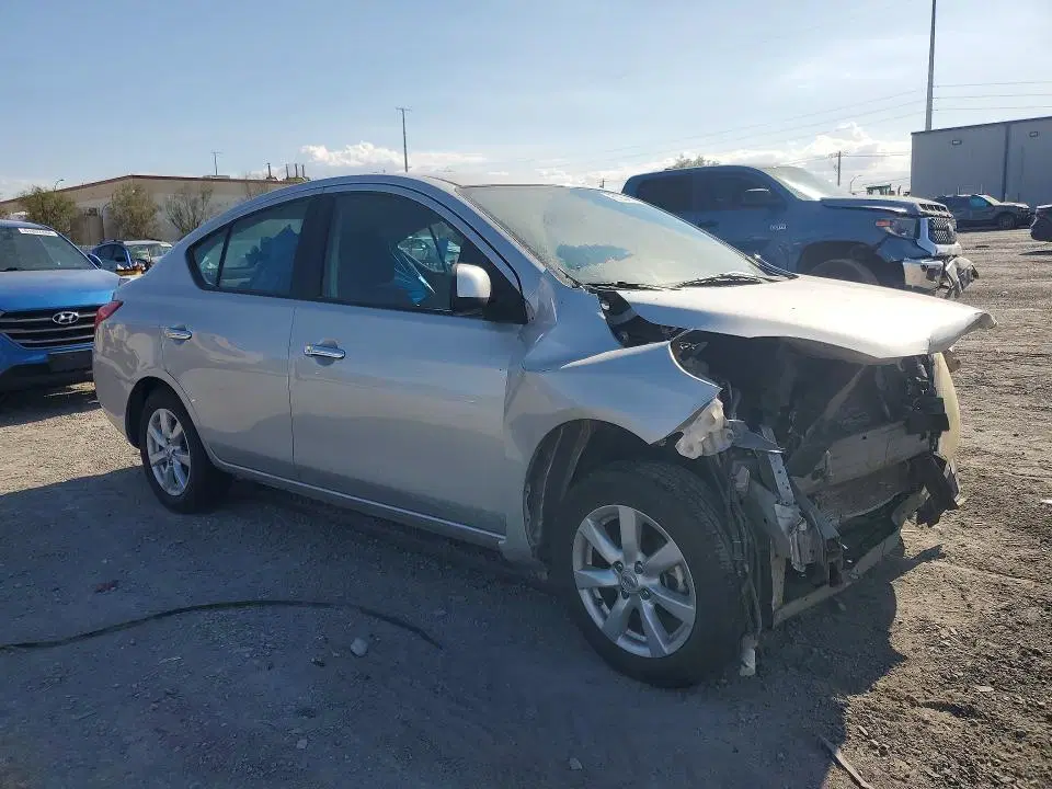 2014 Nissan Versa VIN 3N1CN7AP3EL853928 фото 4