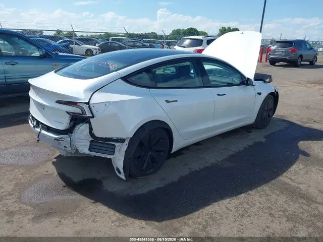 2025 Tesla Model 3 Long Range All-wheel Drive VIN 5YJ3E1EB3SF885328 фото 4