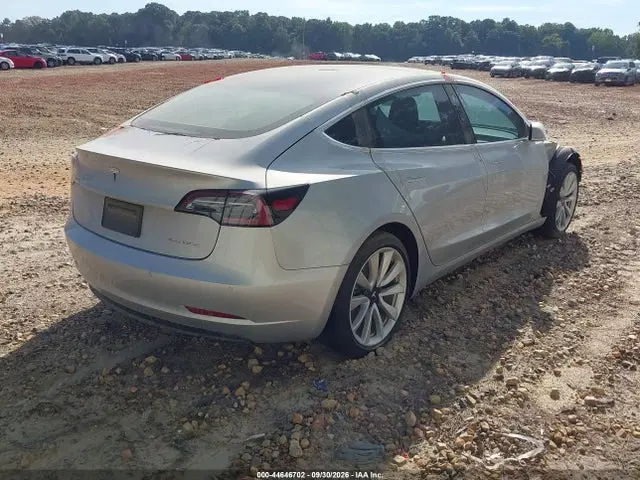 2018 Tesla Model 3 Long Range/performance VIN 5YJ3E1EBXJF121409 фото 4