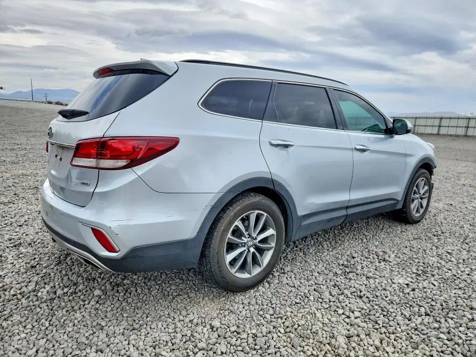 2017 Hyundai Santa Fe VIN KM8SMDHF9HU222100 фото 3