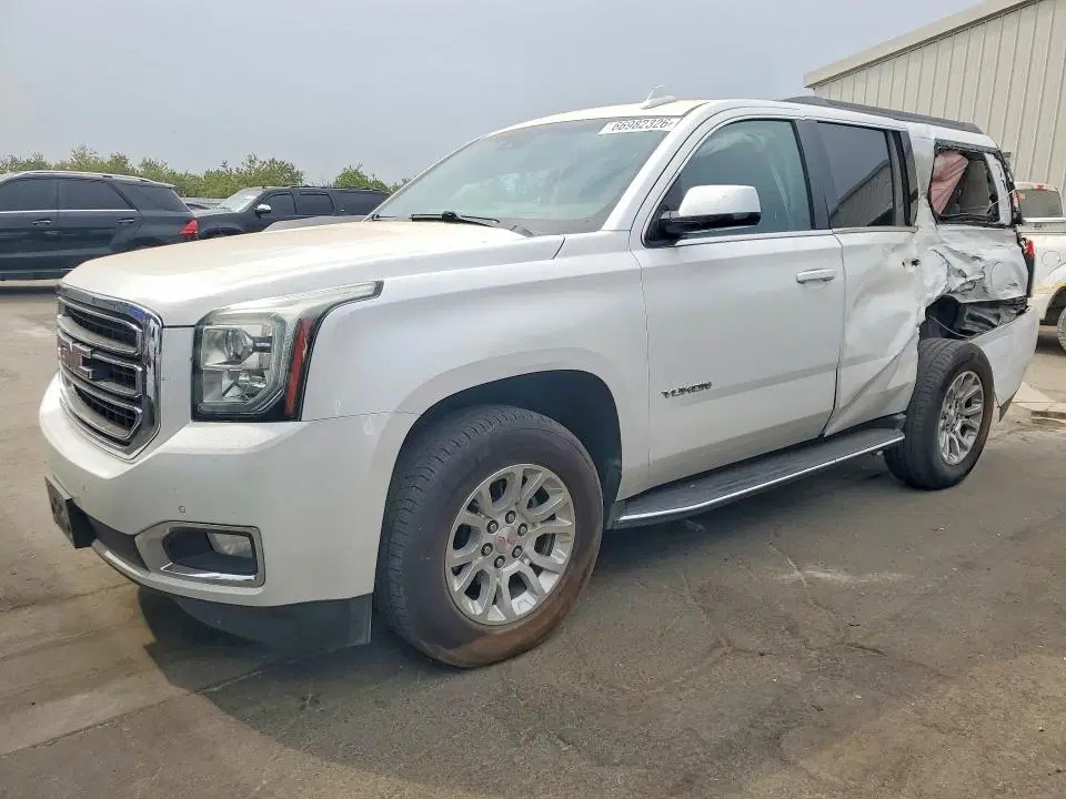 1GKS1DKC2JR387317 — 2018 GMC Yukon, Rear End, фото до ремонта