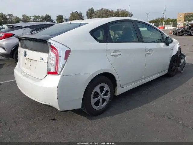 2015 Toyota Prius Two VIN JTDKN3DU2F1929621 фото 4