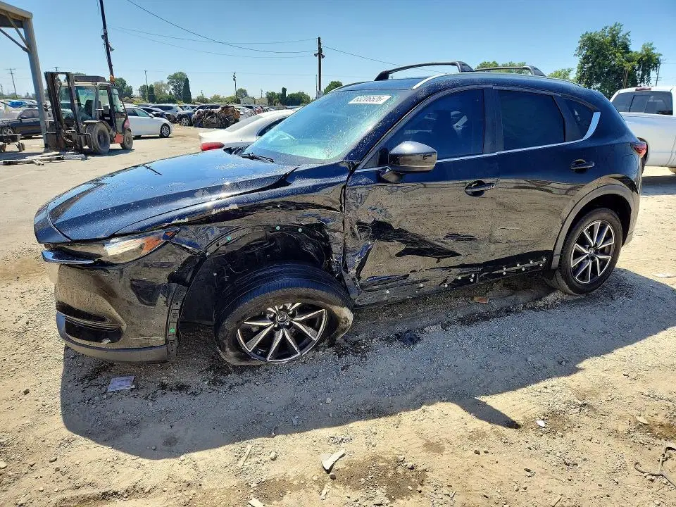 JM3KFACM9J1379644 — 2018 Mazda CX-5, Front End, фото до ремонта