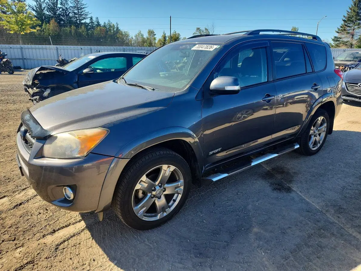 2T3RF4DV6AW045105 — 2010 Toyota RAV 4, град, фото до ремонта