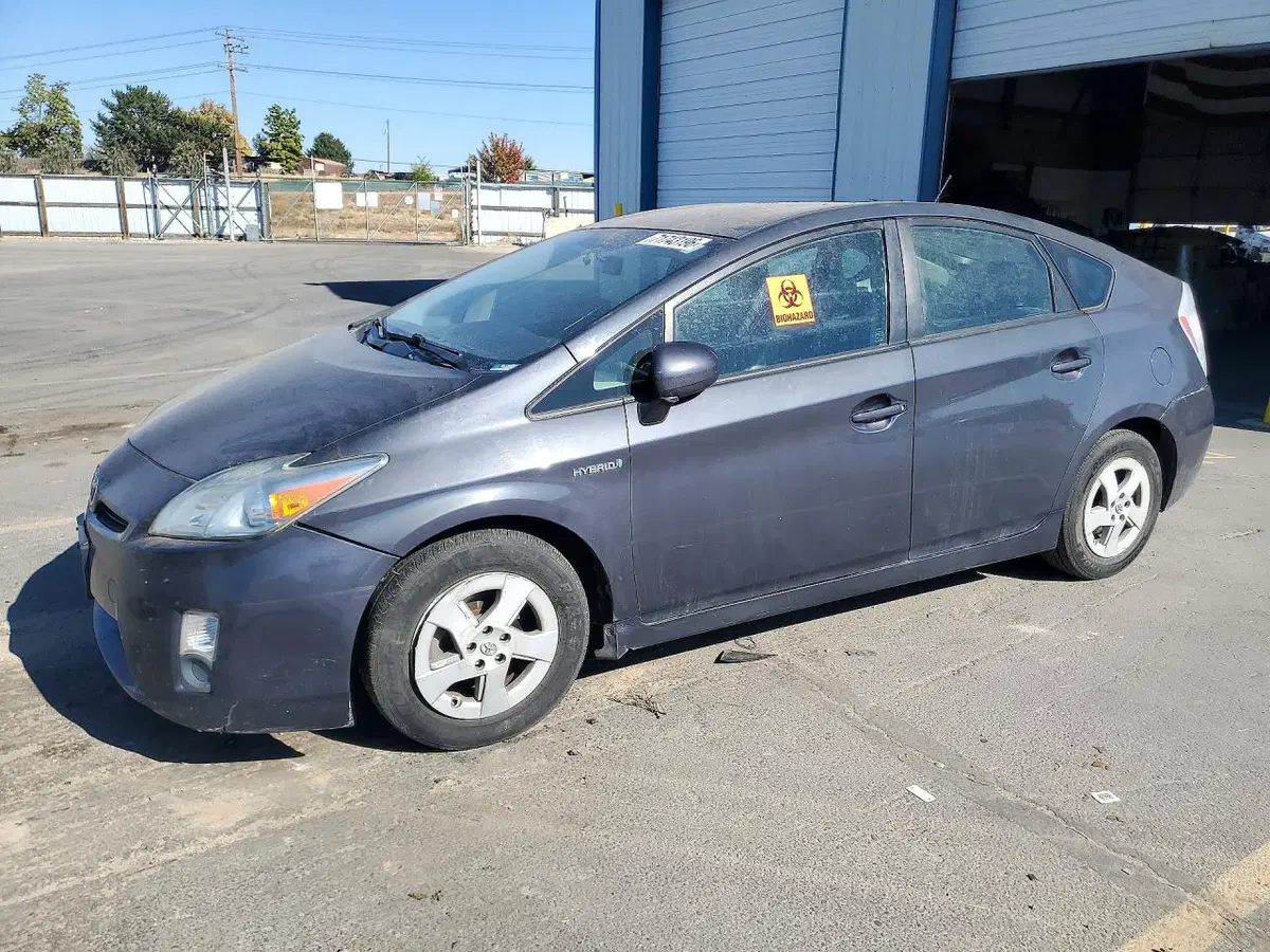 JTDKN3DU9A0104237 — 2010 Toyota Prius, Сторона, фото до ремонта
