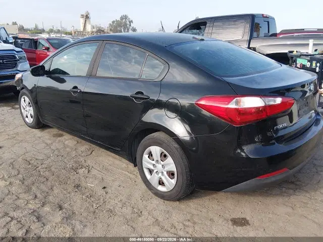 2016 KIA FORTE LX VIN KNAFK4A63G5595001 фото 3