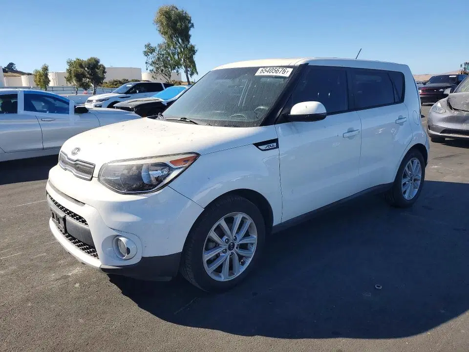 KNDJP3A54J7889986 — 2018 Kia Soul, Механические повреждения, фото до ремонта