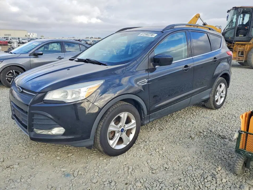 1FMCU0G9XEUC23034 — 2014 Ford Escape, Minor Dent/scratches, фото до ремонта