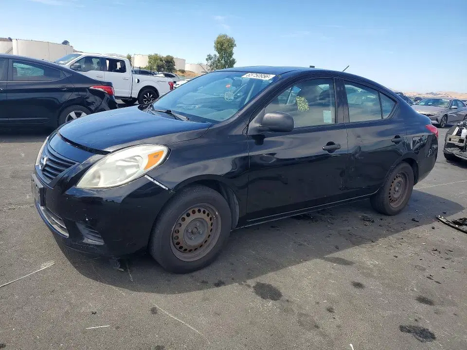 3N1CN7AP8CL810991 — 2012 Nissan Versa, Передняя часть (Front End), фото до ремонта