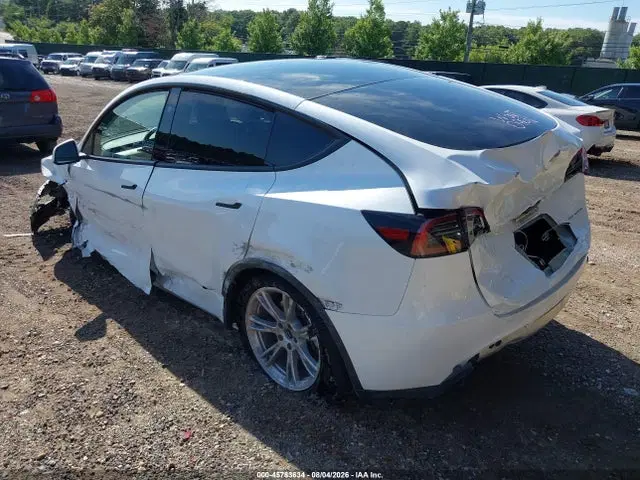 2024 Tesla Model Y Long Range Dual Motor All-wheel Drive VIN 7SAYGDEE9RA225834 фото 3