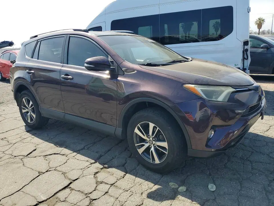 2017 Toyota RAV4 VIN 2T3WFREV5HW353293 фото 4