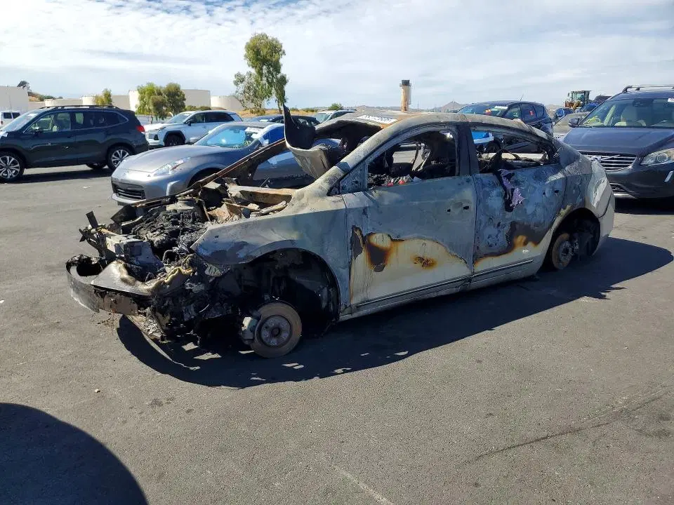 1G4GD5E39CF111369 — 2012 Buick LaCrosse, VANDALISM, фото до ремонта