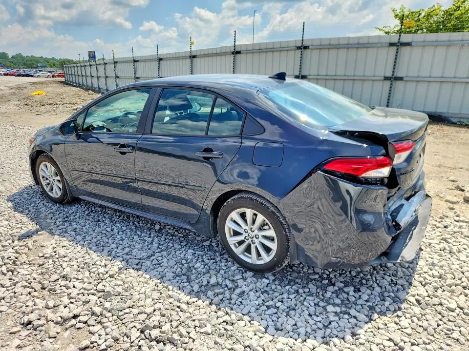 2026 Toyota Corolla VIN 5YFB4MDE5TP416033 фото 2