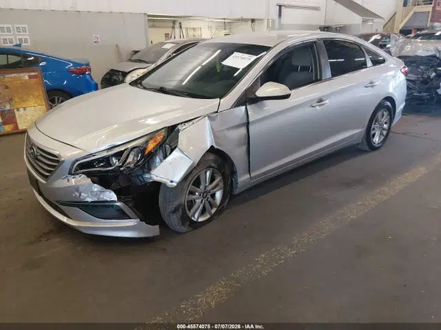 2015 Hyundai SONATA SE VIN 5NPE24AF3FH244019 фото 2