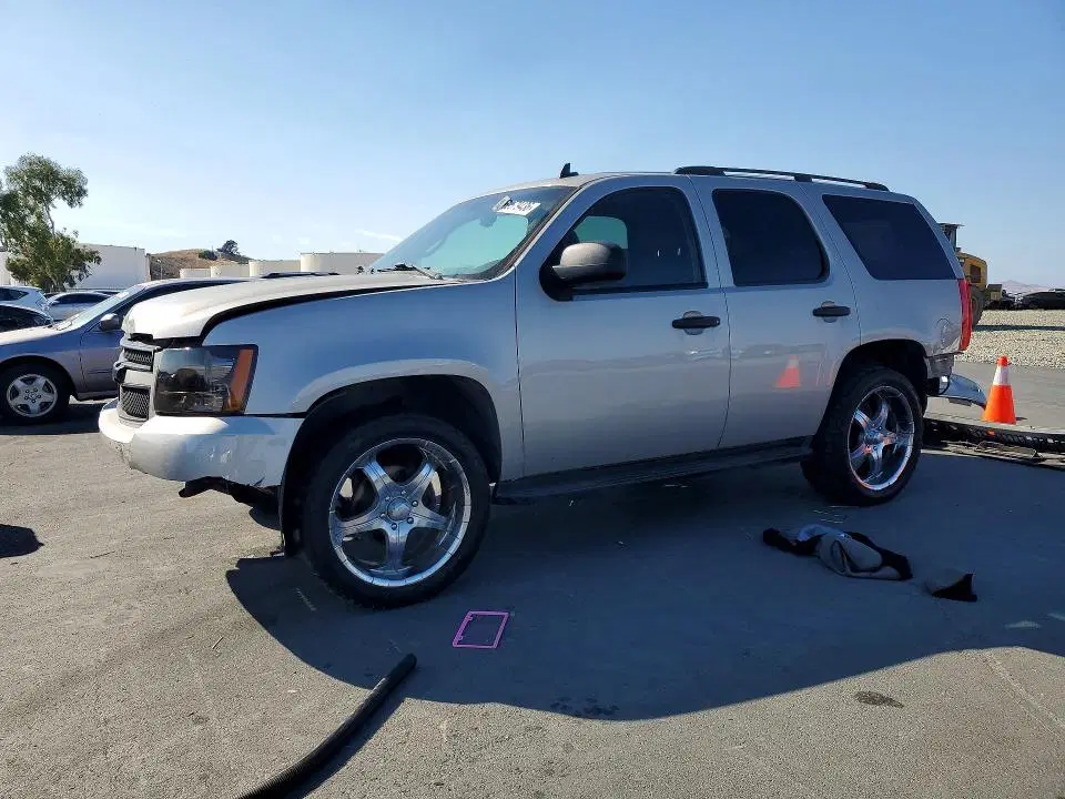1GNFC13C77J405815 — 2007 Chevrolet Tahoe, FRONT END, фото до ремонта