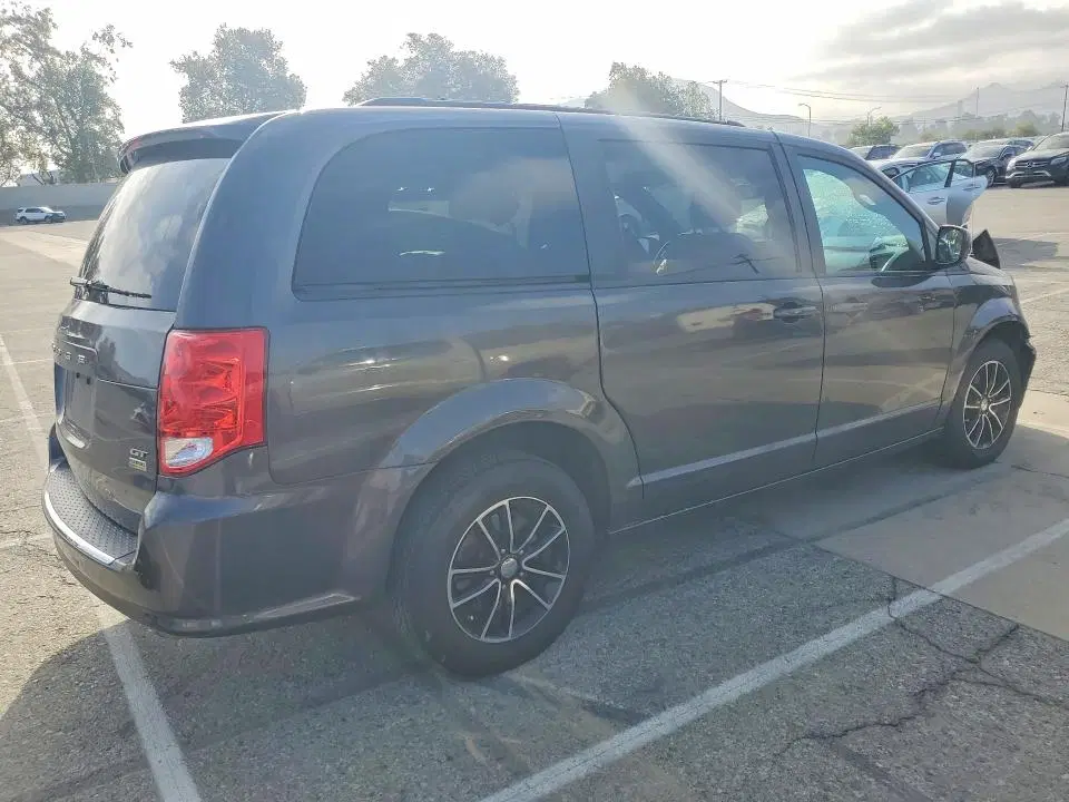 2019 Dodge Grand Caravan VIN 2C4RDGEG9KR565978 фото 3