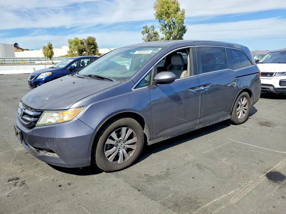 5FNRL5H68GB024756 — 2016 Honda Odyssey, Передняя часть (Front End), фото до ремонта