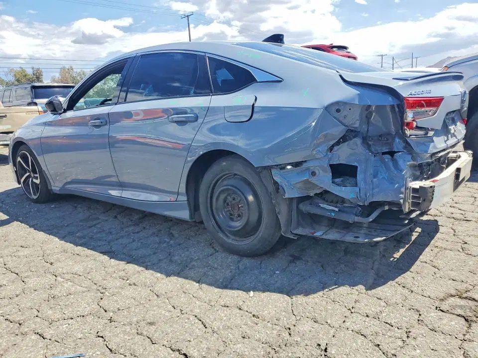 2022 Honda Accord VIN 1HGCV3F21NA033018 фото 2