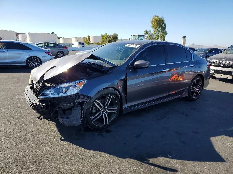 1HGCR2F10HA182191 — 2017 Honda Accord, Передняя часть, фото до ремонта