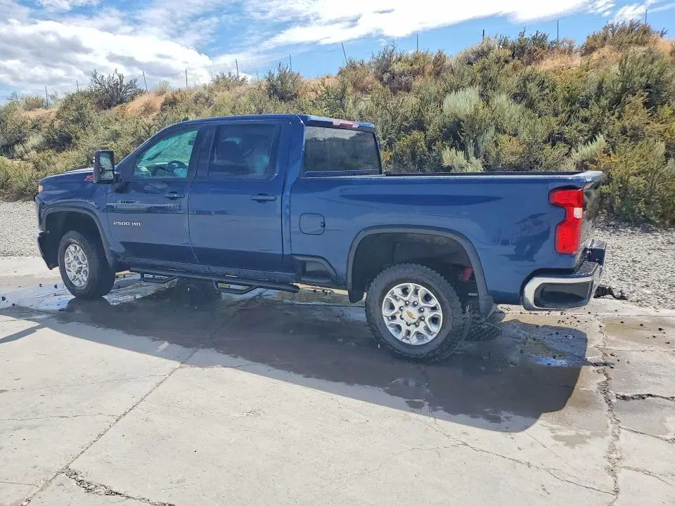 2022 Chevrolet Silverado VIN 1GC4YNEY7NF163156 фото 2