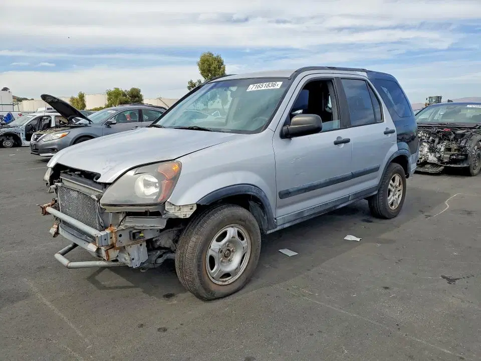 JHLRD68402C018248 — 2002 Honda CR-V, FRONT END, фото до ремонта