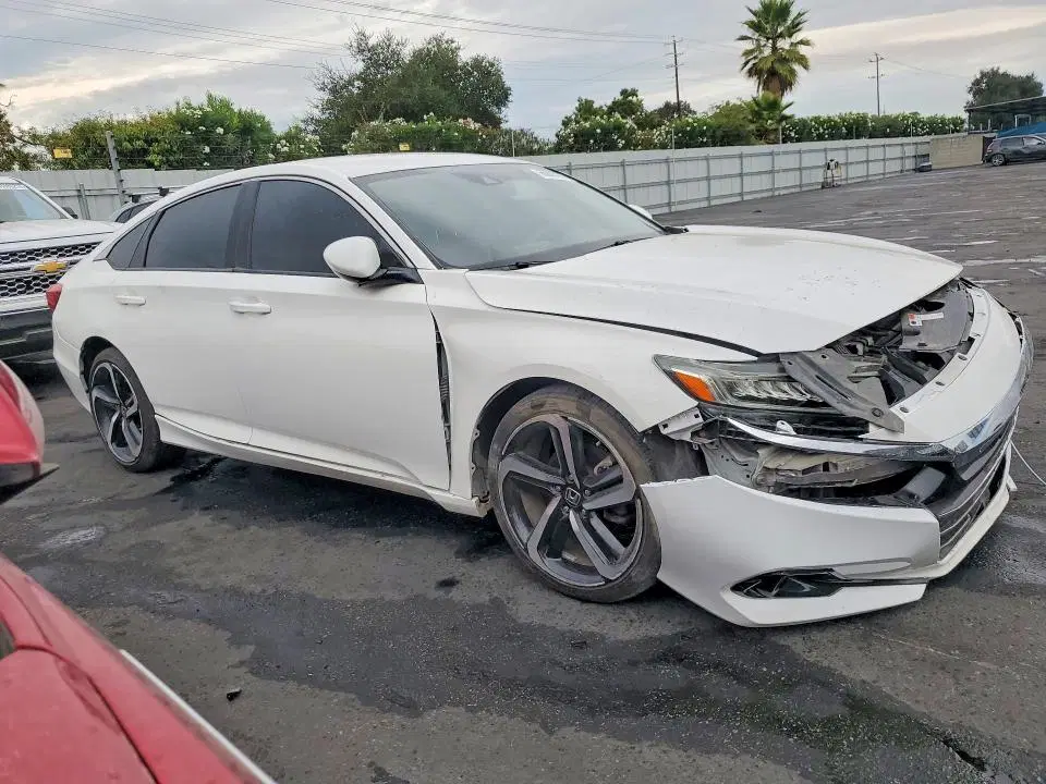 2021 Honda Accord VIN 1HGCV1F14MA124990 фото 4