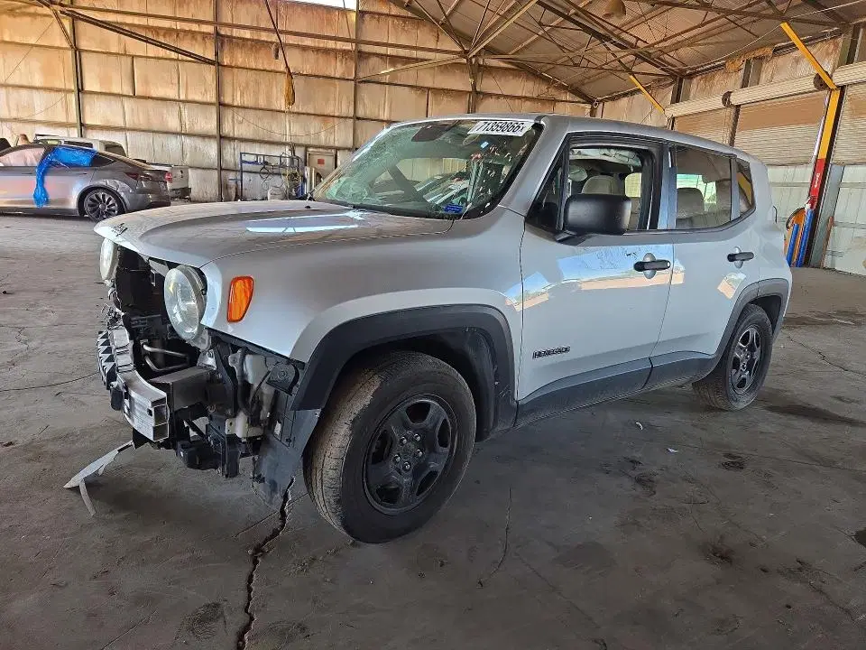 ZACNJAABXKPK38165 — 2019 Jeep Renegade, боковая часть, фото до ремонта