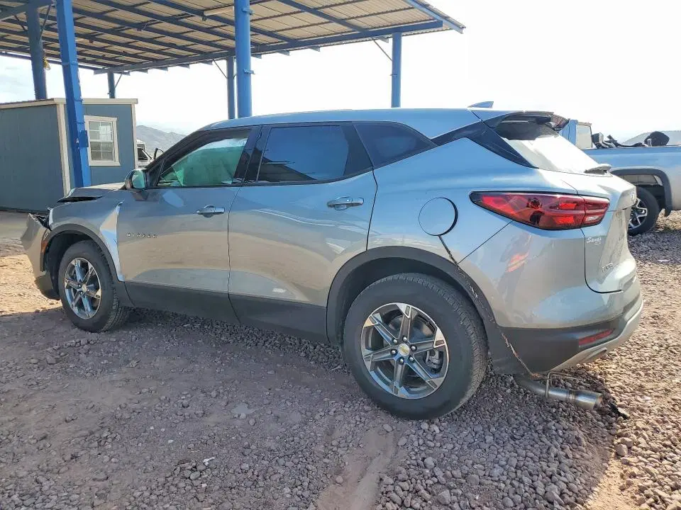 2024 Chevrolet Blazer VIN 3GNKBCR43RS165001 фото 2