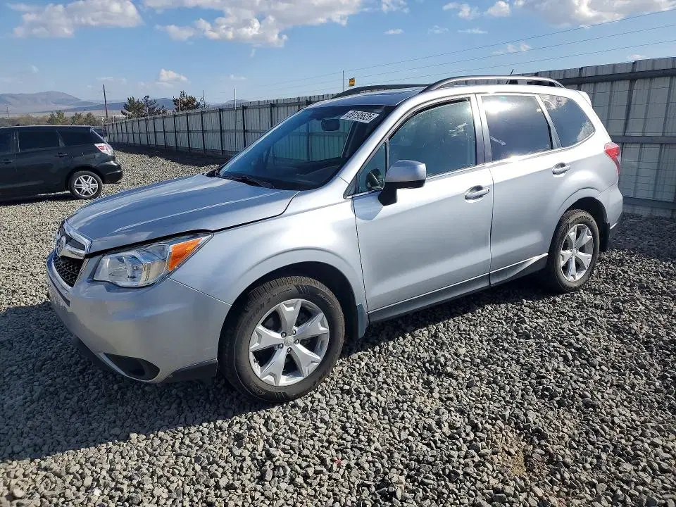 JF2SJAHC3FH493016 — 2015 Subaru Forester, Передняя часть (Front End), фото до ремонта