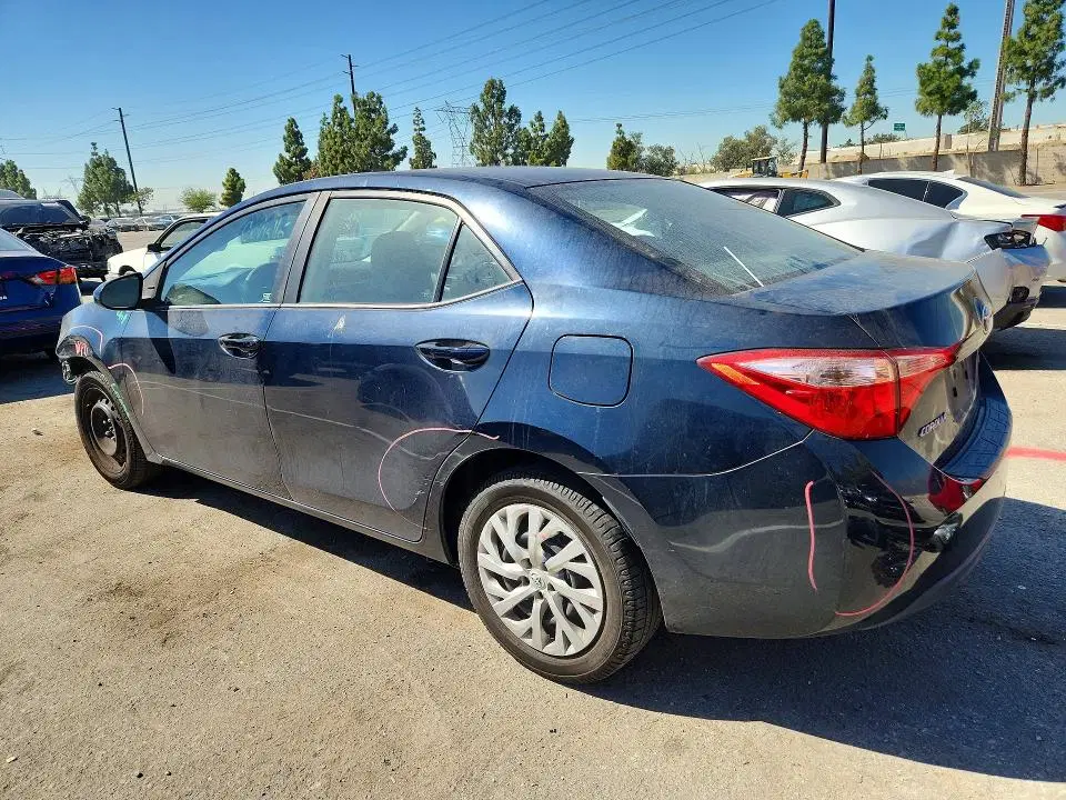 2017 Toyota Corolla VIN 5YFBURHE8HP733240 фото 2