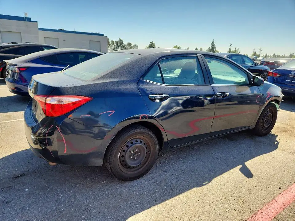 2017 Toyota Corolla VIN 5YFBURHE8HP733240 фото 3