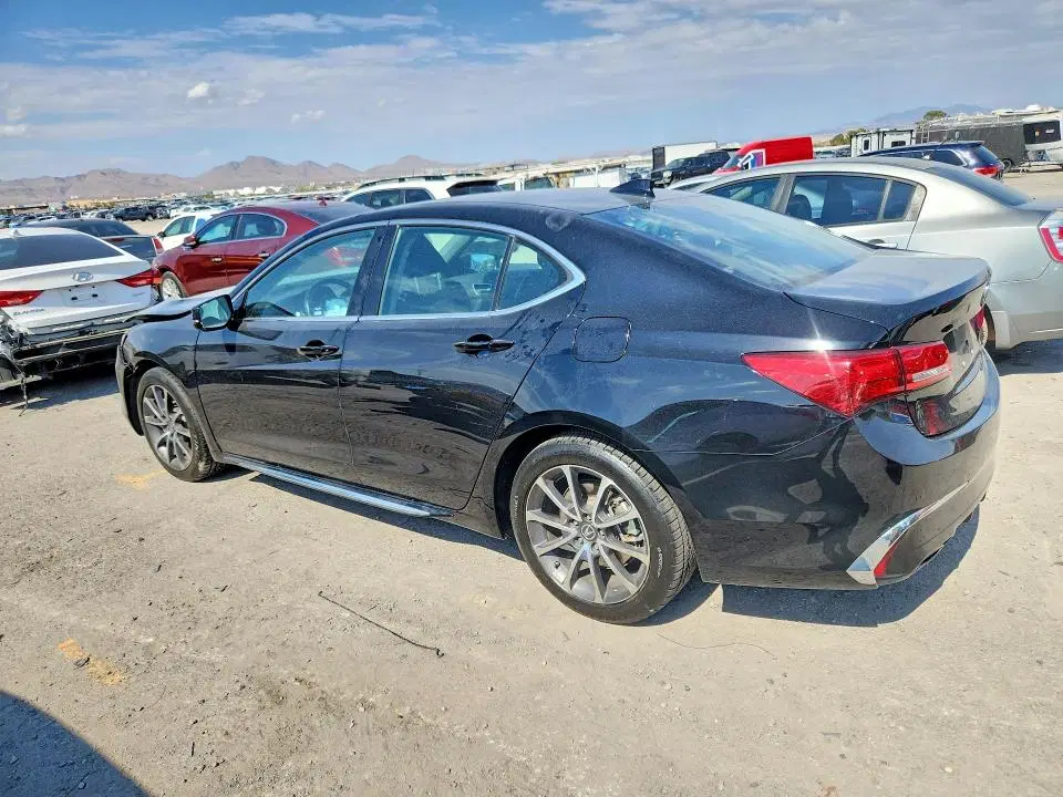 2018 Acura TLX VIN 19UUB2F57JA007678 фото 2