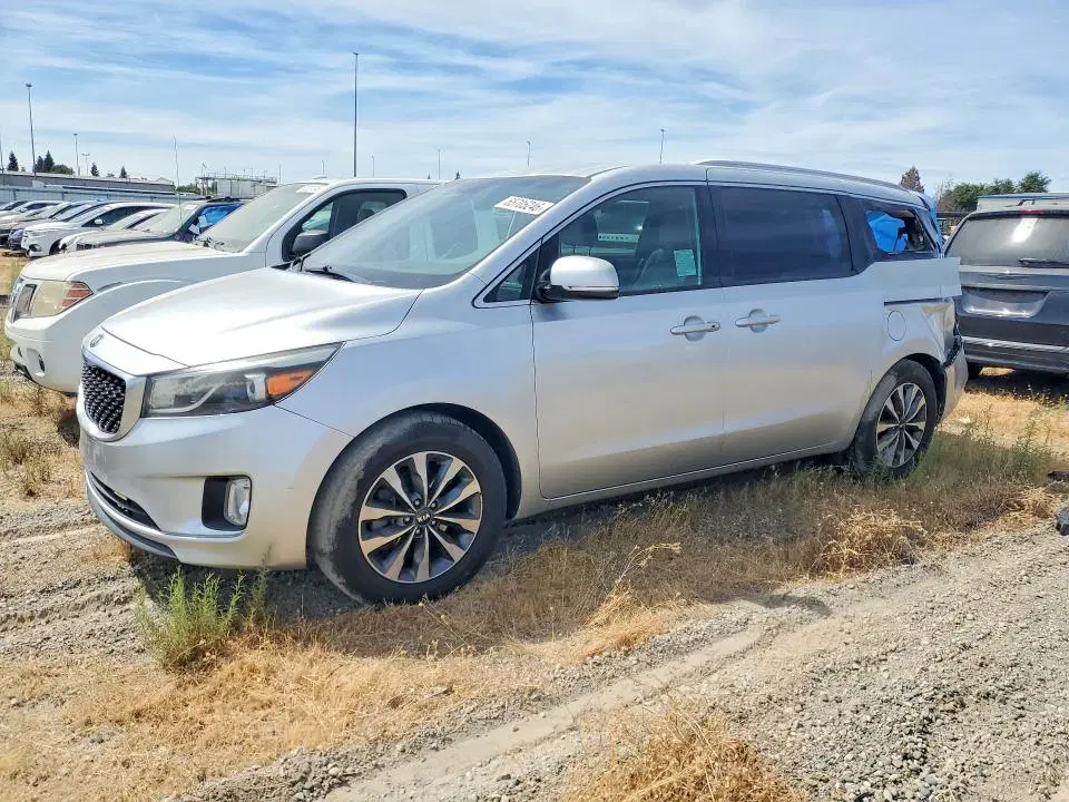 KNDMC5C14F6037293 — 2015 Kia Sedona, Rear End, фото до ремонта