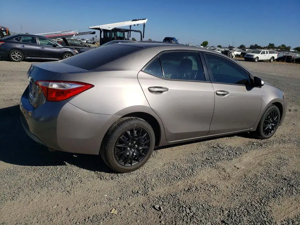 2016 Toyota Corolla VIN 2T1BURHE3GC636249 фото 3