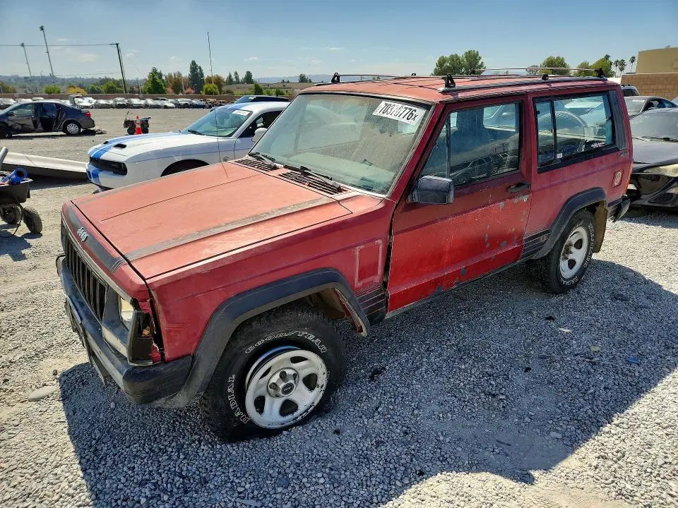 1JCMT7737HT137687 — 1987 Jeep Cherokee, FRONT END, фото до ремонта