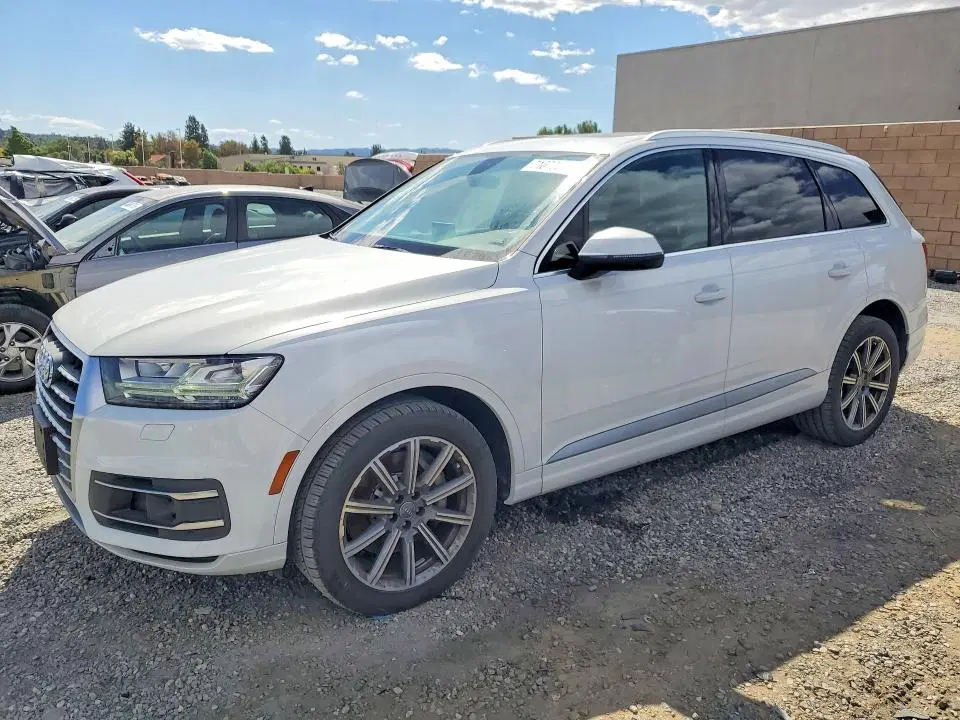 WA1LAAF71JD044663 — 2018 Audi Q7, Механические повреждения, фото до ремонта
