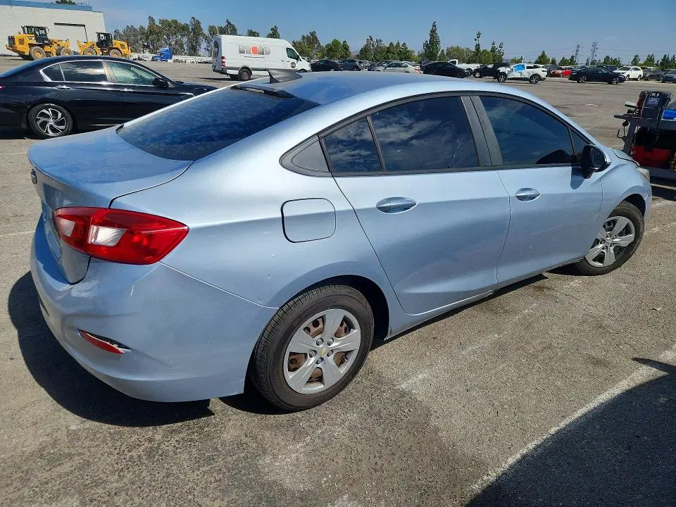 2017 Chevrolet Cruze VIN 1G1BC5SM5H7152218 фото 3
