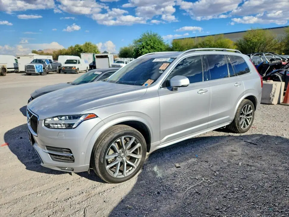 YV4A22PK2K1433329 — 2019 Volvo XC90, Мелкие вмятины и царапины, фото до ремонта