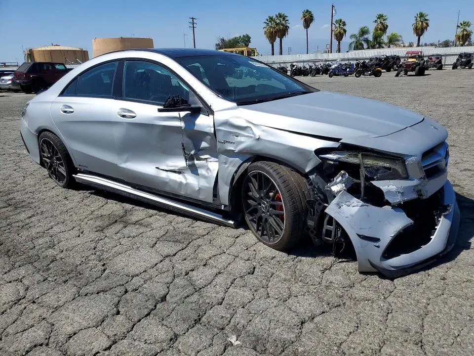 2017 Mercedes-Benz CLA VIN WDDSJ5CB9HN429979 фото 4