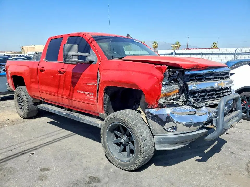 2018 Chevrolet Silverado VIN 1GCVKREH7JZ347132 фото 4