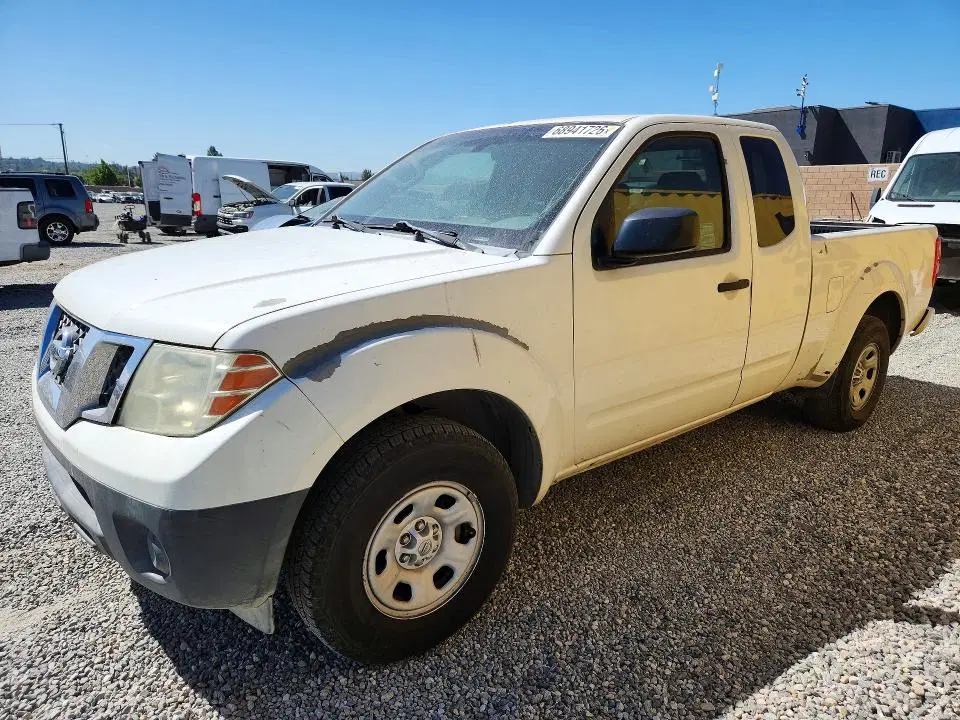1N6BD0CTXJN702640 — 2018 Nissan Frontier, Передняя часть, фото до ремонта