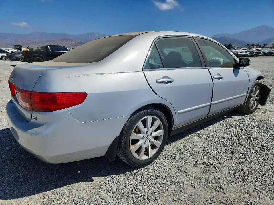 2005 HONDA ACCORD VIN 1HGCM66325A018928 фото 3