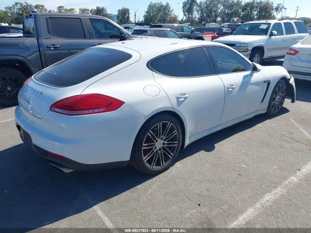 2015 Porsche PANAMERA 4 VIN WP0AA2A7XFL001429 фото 4
