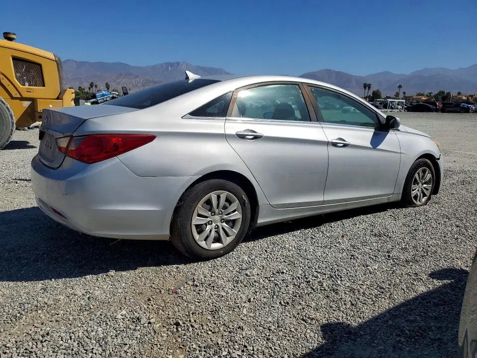 2013 HYUNDAI SONATA VIN 5NPEB4AC8BH110395 фото 3