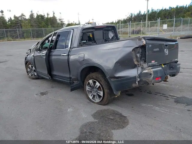 2018 Honda Ridgeline Touring VIN 5FPYK3F7XJB501104 фото 3