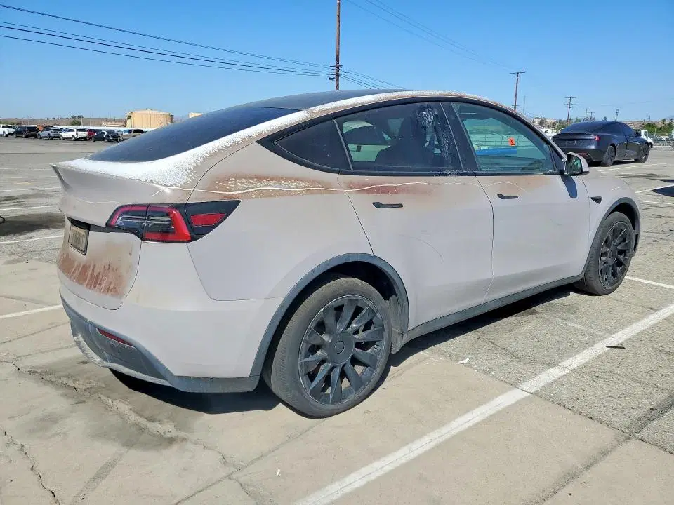 2021 Tesla Model Y VIN 5YJYGDEE1MF239767 фото 3