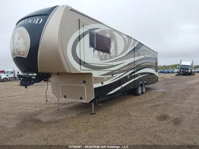 2015 Redwood Rv 38 Rl VIN 4V0FC3823FR005079 фото 2