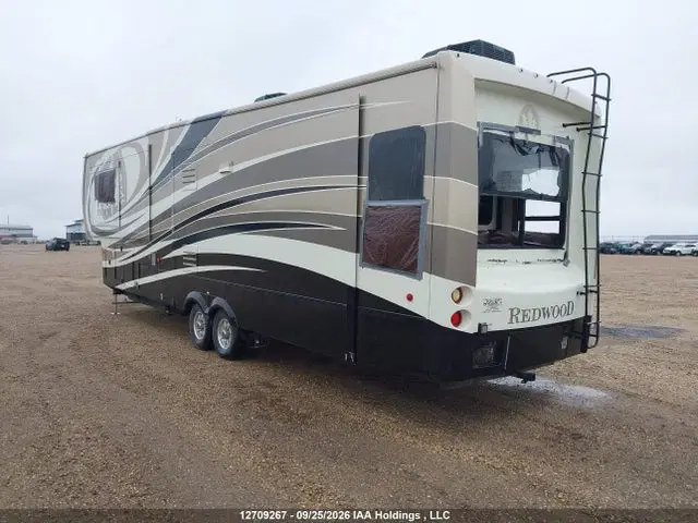 2015 Redwood Rv 38 Rl VIN 4V0FC3823FR005079 фото 3