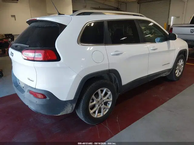 2018 Jeep Cherokee Latitude 4x4 VIN 1C4PJMCB7JD561127 фото 4