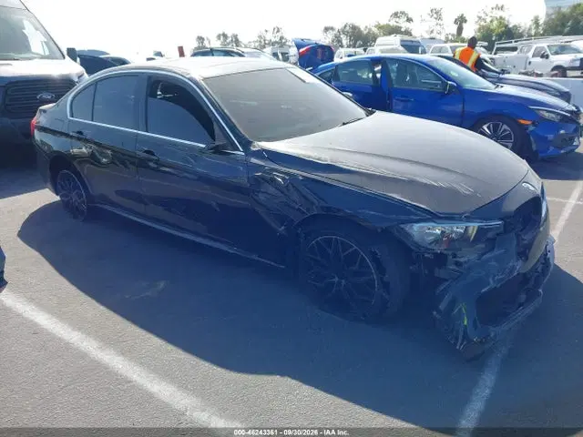 WBA8B9C5XHK675800 — 2017 BMW 330I, Front End, фото до ремонта